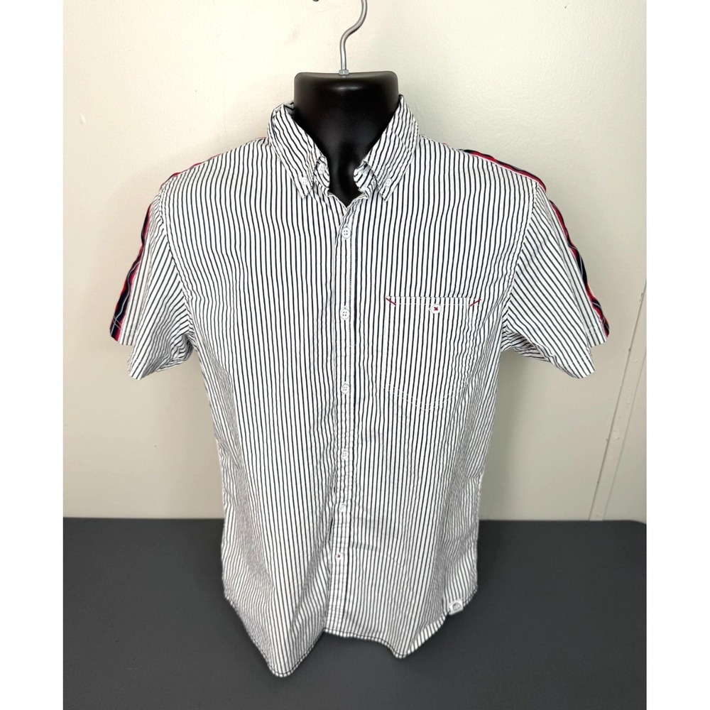 Free Planet Shirt Mens Medium Stripe Short Sleeve Preppy